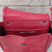 Load image into Gallery viewer, Munoz Vrandecic/Small Red Shoulder Bag - OBEIOBEI