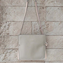Load image into Gallery viewer, Bonastre/Leather Shoulder Bag (Grey/Brown) - OBEIOBEI