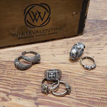 Load image into Gallery viewer, WHITEVALENTINE/Small skull ring - OBEIOBEI