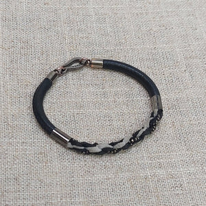 ORNER/Black Leather Bracelet - OBEIOBEI