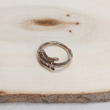 Load image into Gallery viewer, Cooperative de Creation/Silver Musical Instrument Ring - OBEIOBEI