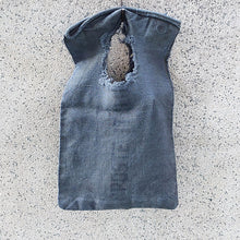Load image into Gallery viewer, Delle Cose/Small navy post canvas bag - OBEIOBEI