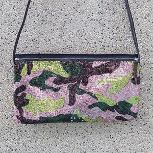 Delle Cose/Two-way flat clutch (Camouflage Sequin/Black) - OBEIOBEI