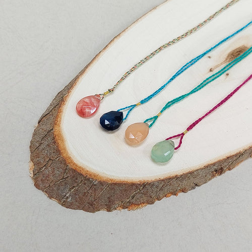 Cooperative de Creation/Semi-precious stone necklace - OBEIOBEI