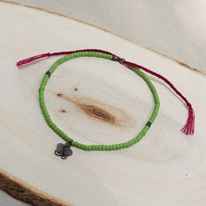 Cooperative de Creation/Green glass bead with silver flower bracelet - OBEIOBEI