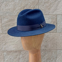 Load image into Gallery viewer, Doria/Navy Felt Fedora Hat - OBEIOBEI