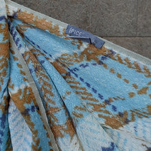 Load image into Gallery viewer, 丹麥EPICE/Light Blue Check Scarf - OBEIOBEI