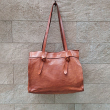 Load image into Gallery viewer, Campomaggi/Cognac Tote Bag - OBEIOBEI