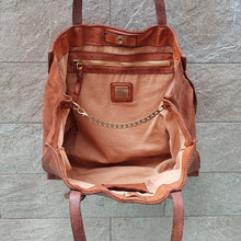 Load image into Gallery viewer, Campomaggi/Cognac Tote Bag - OBEIOBEI