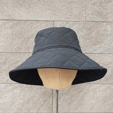 Load image into Gallery viewer, Doria/Black Quilted Hat - OBEIOBEI