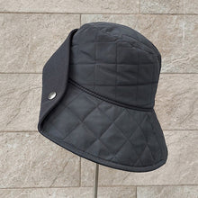 Load image into Gallery viewer, Doria/Black Quilted Hat - OBEIOBEI