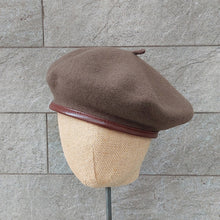 Load image into Gallery viewer, Doria/Wool Beret With Leather Trim(Olive Green/Brown) - OBEIOBEI