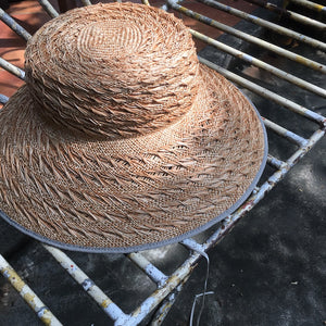 日本設計師草帽/Wide brim straw hat - OBEIOBEI