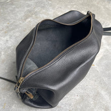 Load image into Gallery viewer, ESDE/Black handbag - OBEIOBEI