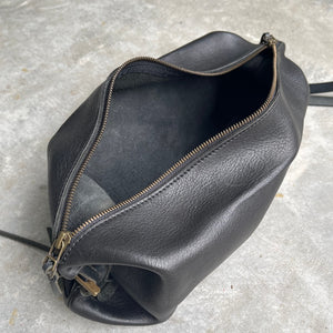 ESDE/Black handbag - OBEIOBEI