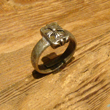 Load image into Gallery viewer, WHITEVALENTINE/Cross gothic thin ring - OBEIOBEI