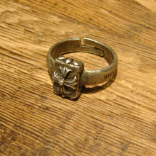 Load image into Gallery viewer, WHITEVALENTINE/Cross gothic thin ring - OBEIOBEI