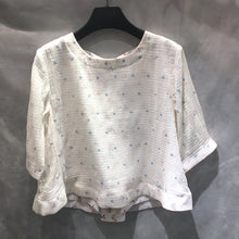 Load image into Gallery viewer, ITR/純棉小點點短版上衣 - OBEIOBEI