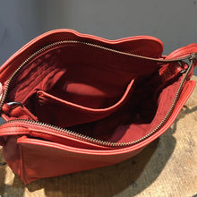 Load image into Gallery viewer, Christian Peau/Multi compartment shoulder bag - OBEIOBEI