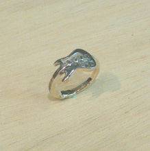 Load image into Gallery viewer, Cooperative de Creation/Silver Musical Instrument Ring - OBEIOBEI
