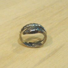 Load image into Gallery viewer, Cooperative de Creation/Silver snake ring - OBEIOBEI