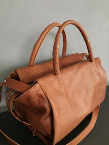 Delle Cose/Light brown square tote with shoulder strap - OBEIOBEI