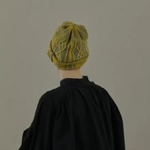 Load image into Gallery viewer, 日本設計師帽款/Grey-Yellow Knitting Cap - OBEIOBEI